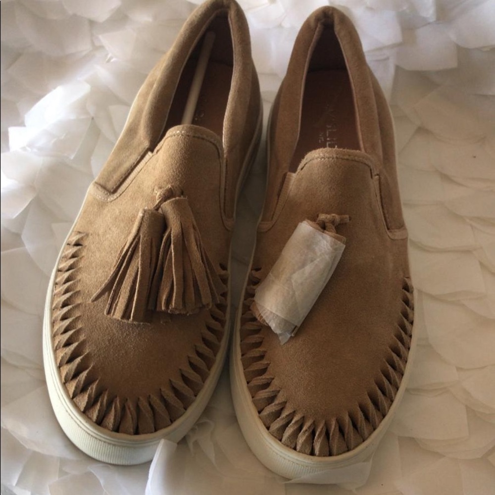 J slides shoes